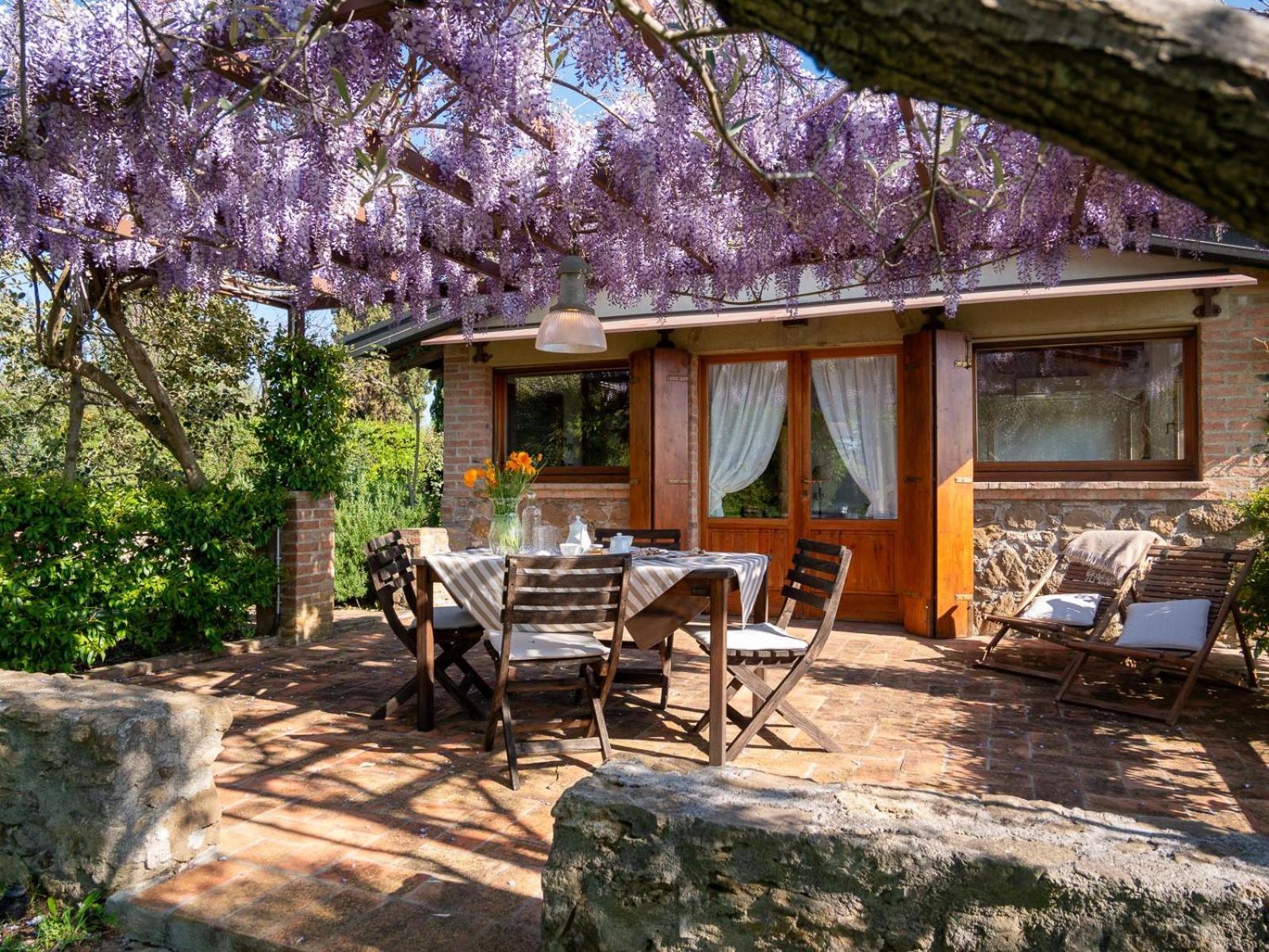 Podere Le Mezzelune Agroturismo *
